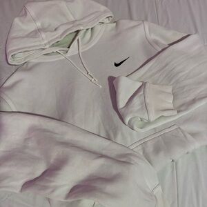 Women’s White Nike hoodie